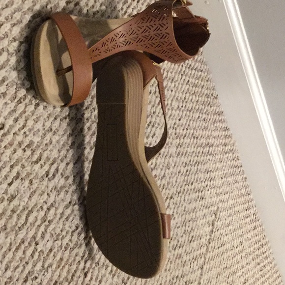 Sandals - Picture 3 of 3